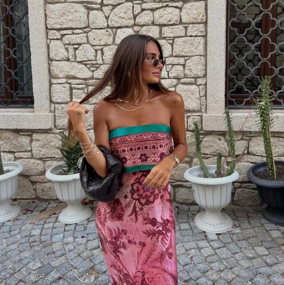 ❌️SOLD❌️PRINTED STRAPLESS DRESS MULTICOLORED SIZE M - Picture 2 of 10